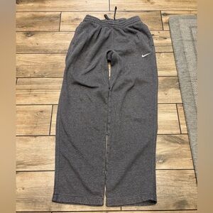 Y2K Nike Grey Loose Fit Straight Leg Sweatpants Joggers Size S 31 Inch Inseam